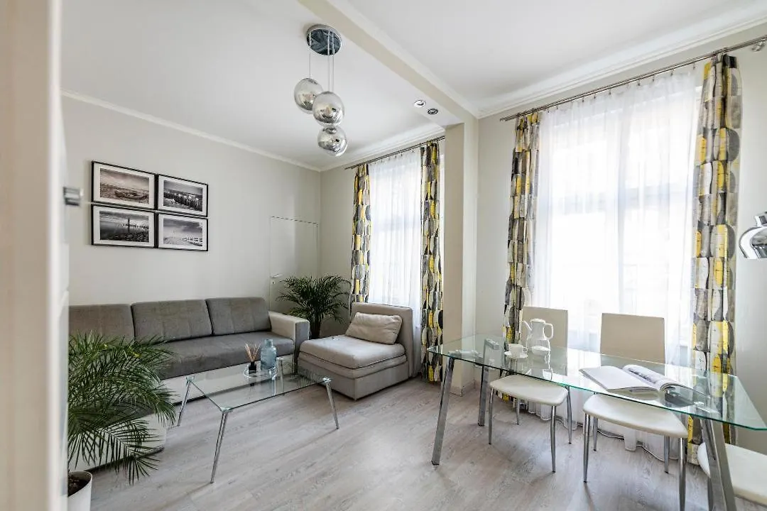 Beach Apartment I Plazowy Happy Hours location
